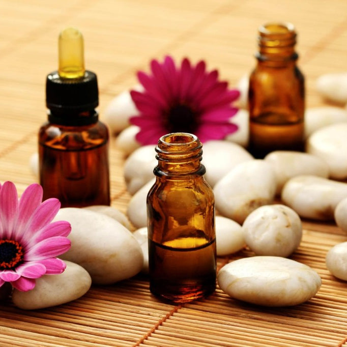 20 Most Popular Aromatherapy Oils (And When to Use Them)